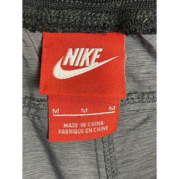 Nike Pants Womens Medium Gray Bonded Woven Tech Tapered Lightweight Jogger - Picture 4 of 12